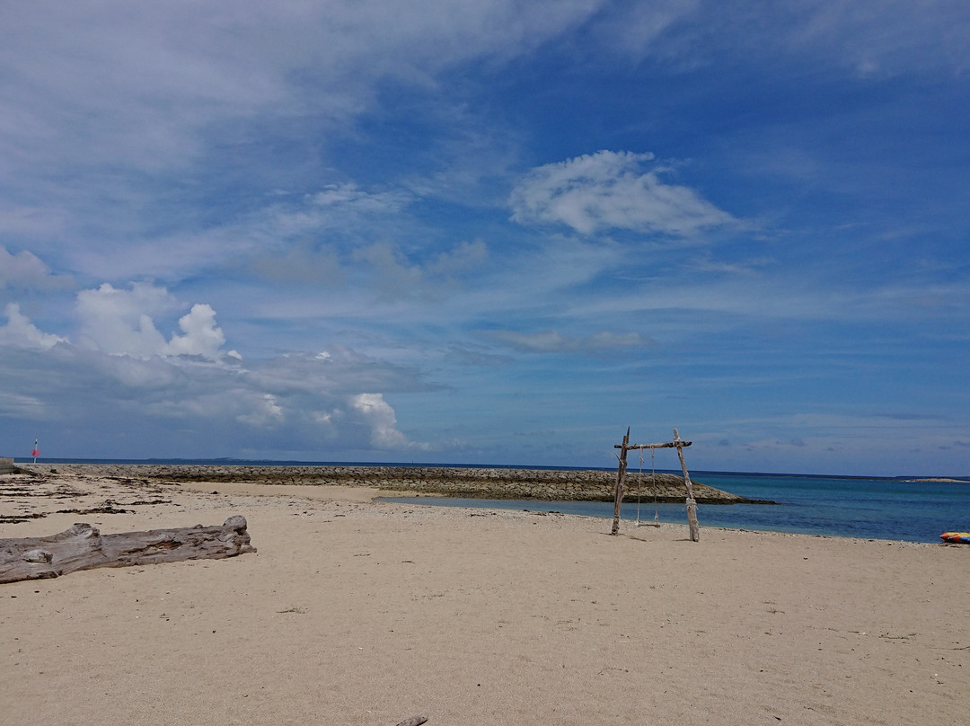 Azama Sunsun Beach景点图片