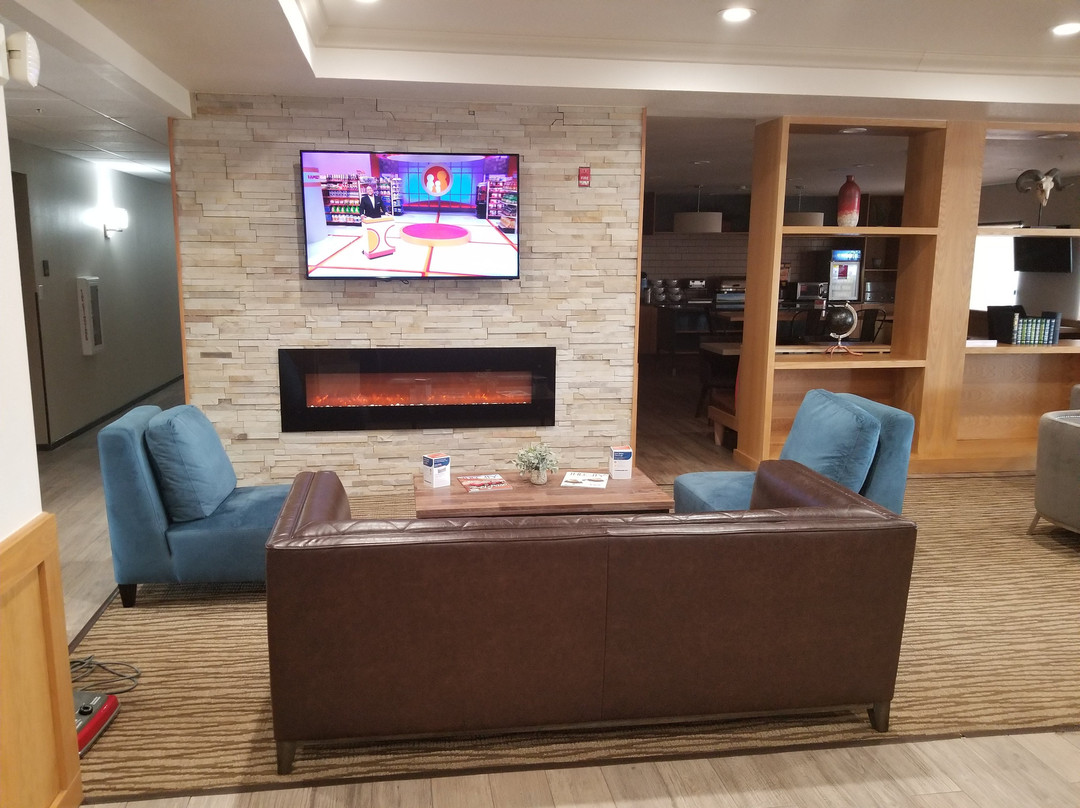 Comfort Inn & Suites I-10 Airport主图