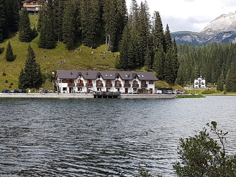 Misurina餐馆和美食-Quinz Ristorante della Locanda Al Lago