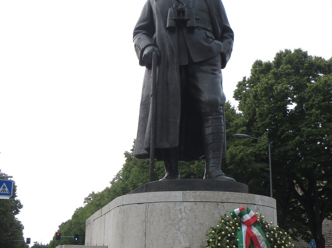 Monumento Al Generale Giardino-巴萨诺－德尔格拉帕必去景点
