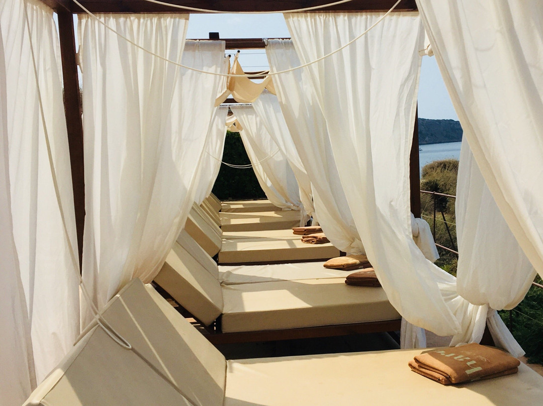 Mhares Sea Club