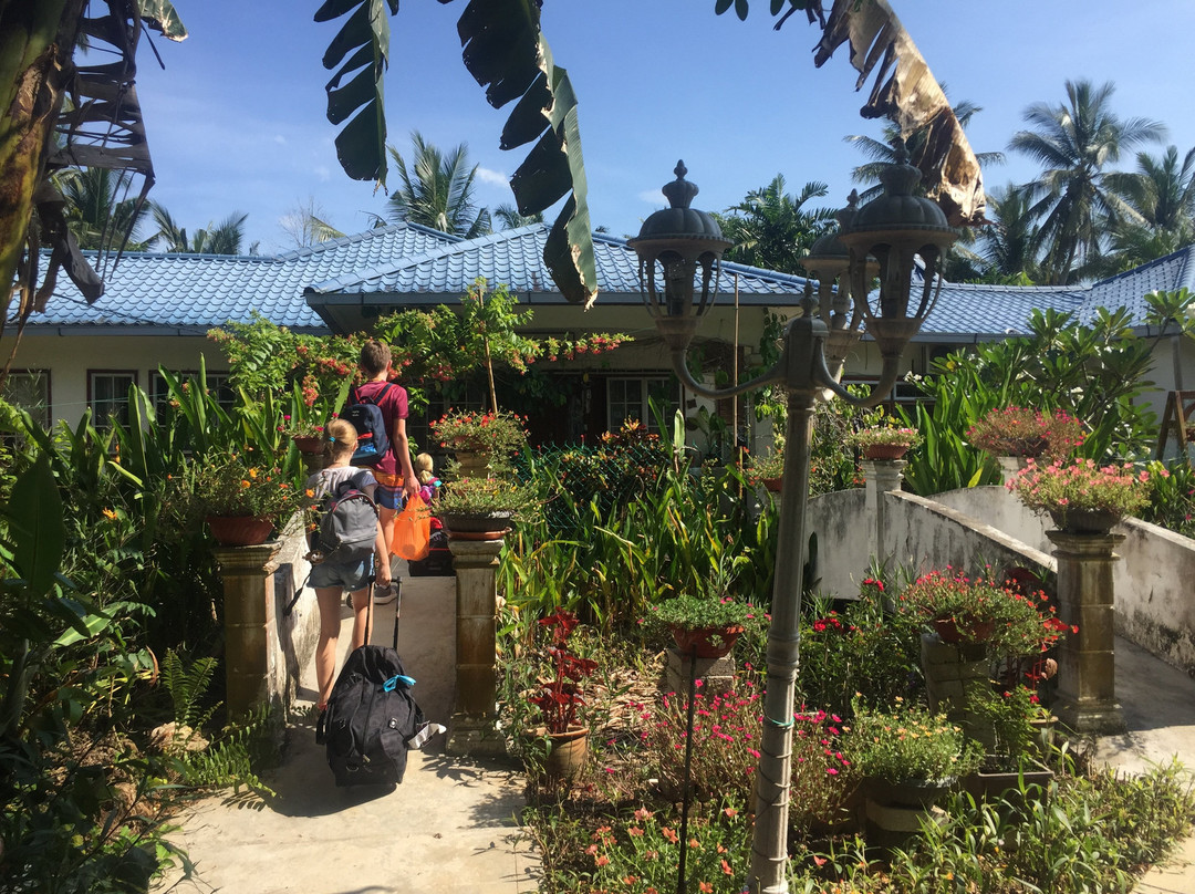 萤火虫别墅度假村主图