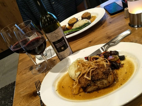 Cooper's Hawk Winery & Restaurant