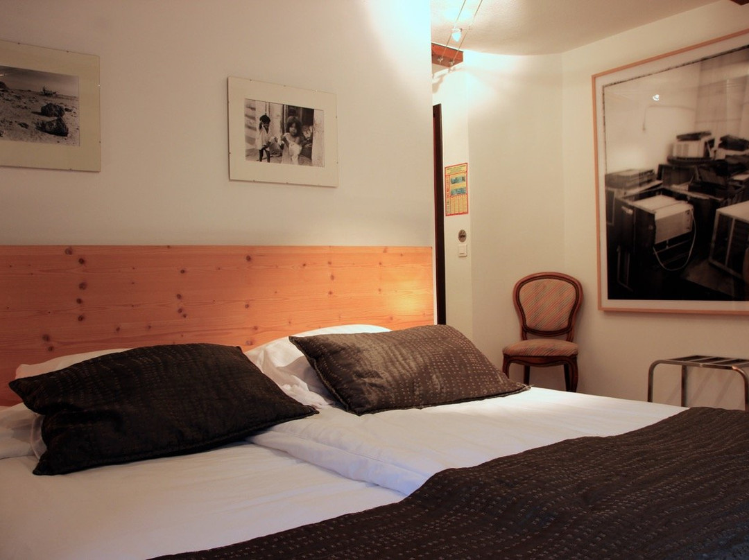 Art hotel主图