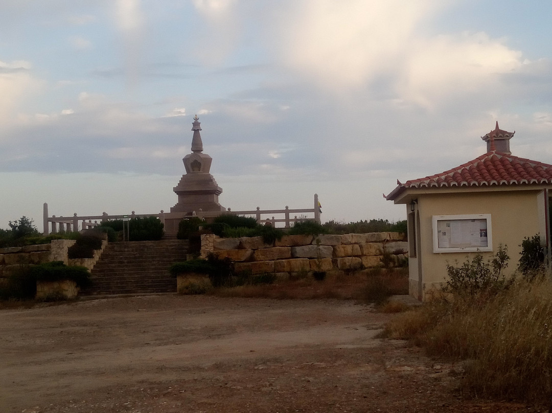 Stupa Budista – Associação para a Paz no Mundo