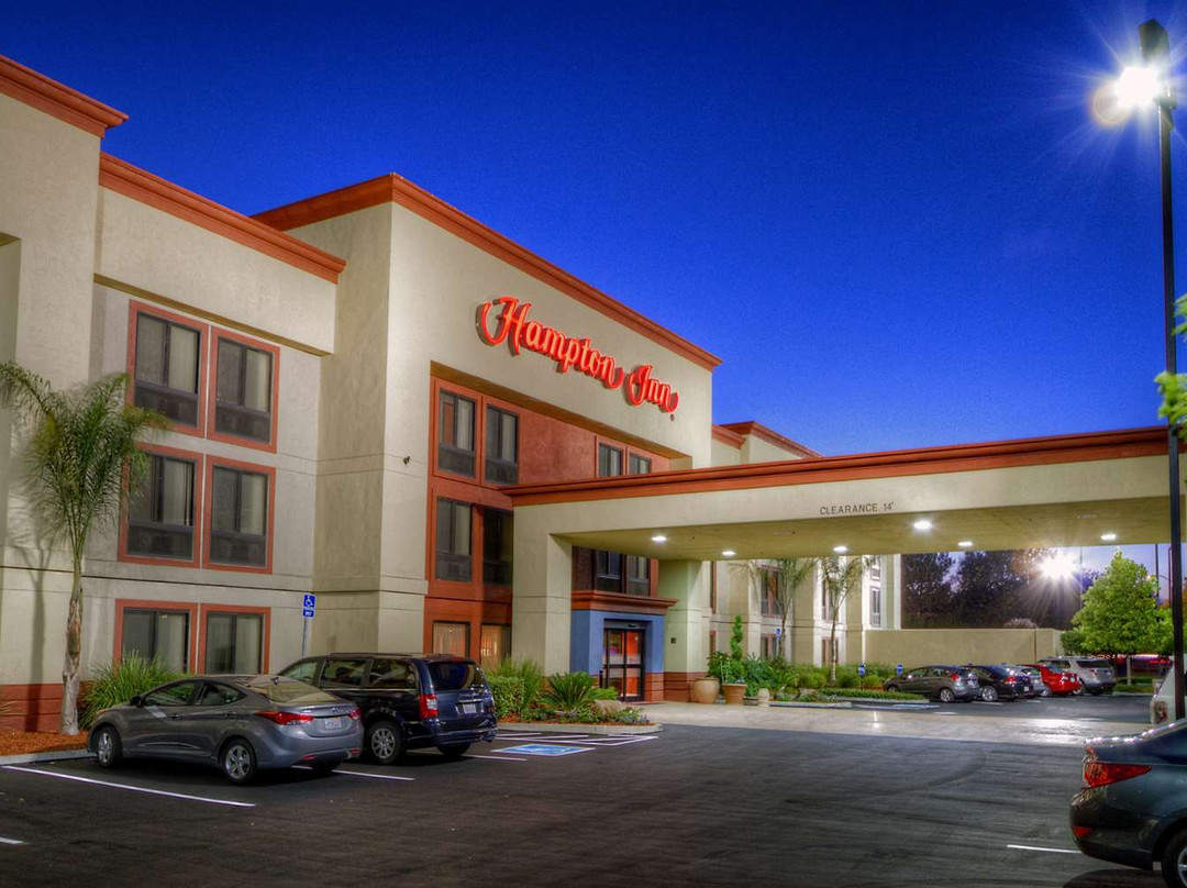 弗里蒙特希尔顿恒庭酒店主图