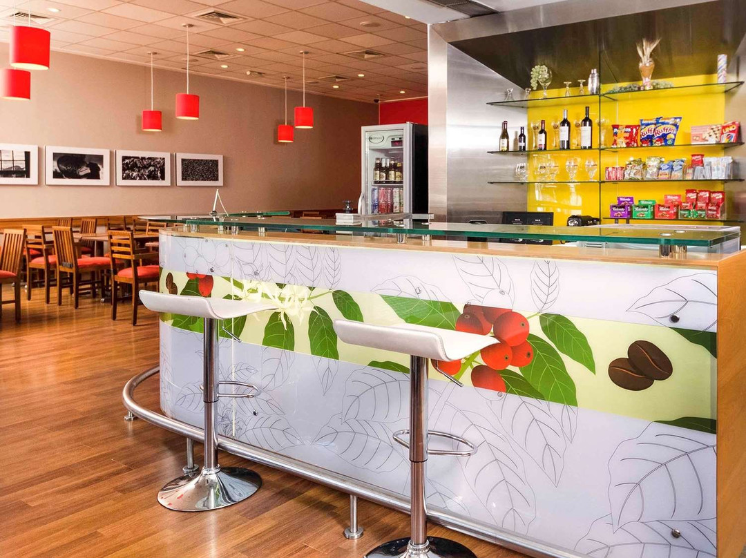 宜必思维多利亚普拉亚多坎托酒店主图