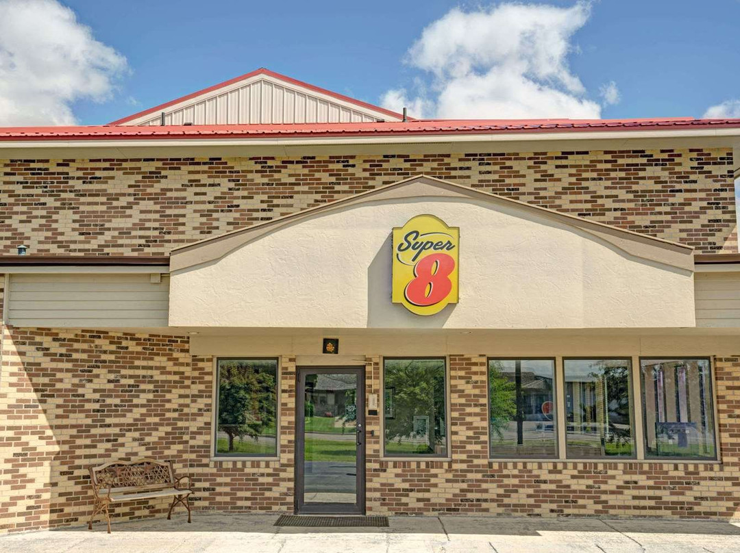 Super 8 by Wyndham Melrose主图