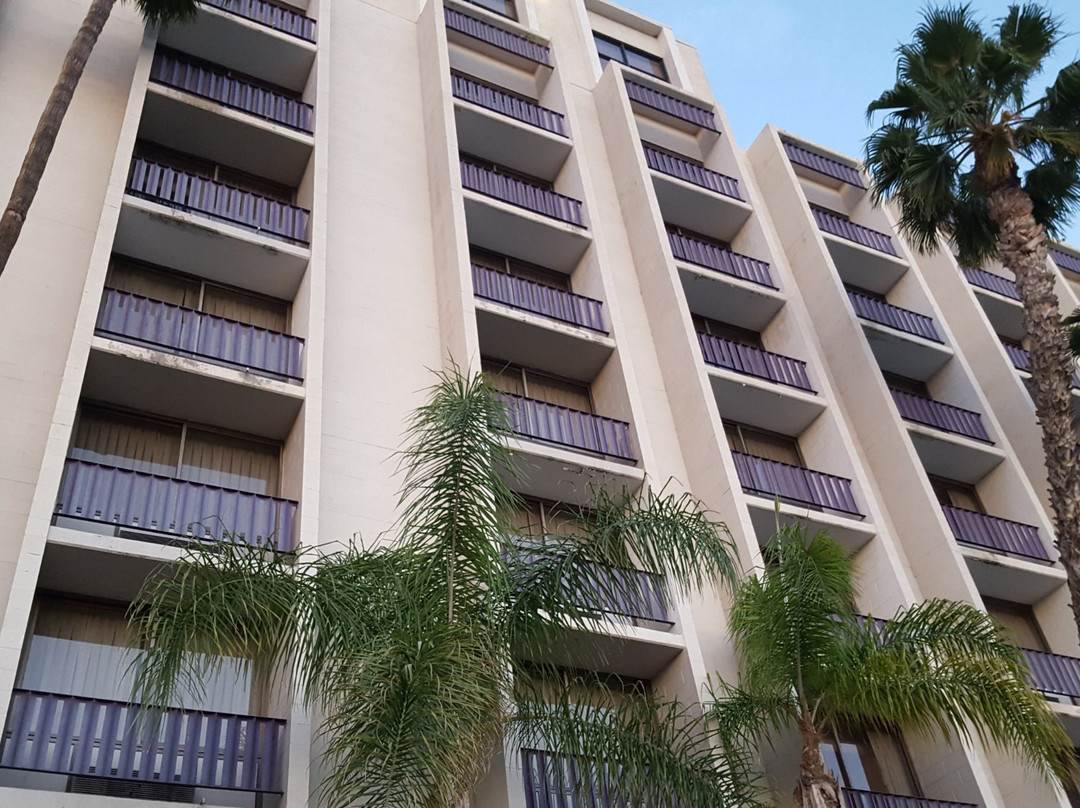 纳氏草莓园酒店主图