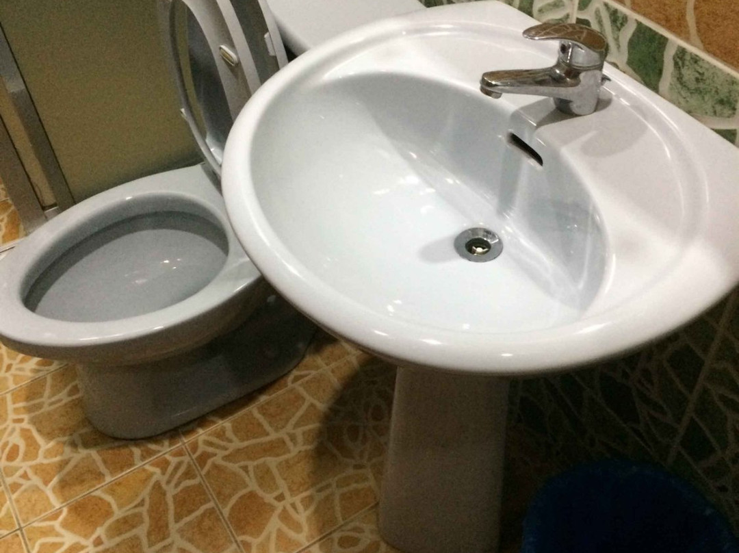 依思拉旅馆主图