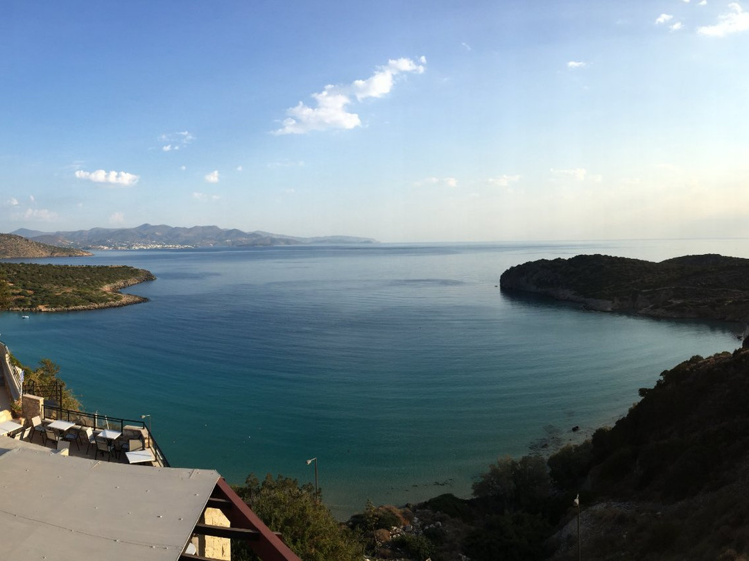 米斯特拉尔滨海酒店主图