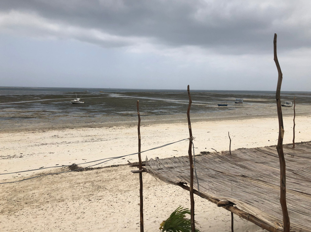 班布里海滩酒店主图