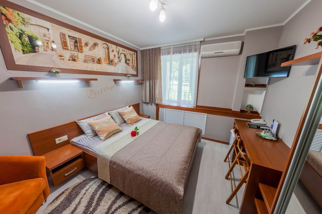 哥梅尔酒店住宿-City Hotel