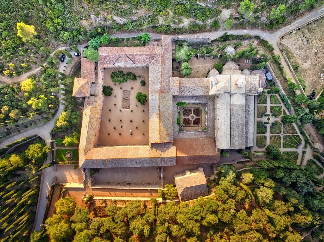Abbaye De Fontfroide-纳博讷必去景点