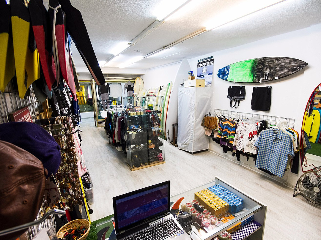 Surf Shop Underground Segunda Mano-圣克鲁斯-德特内里费必去景点