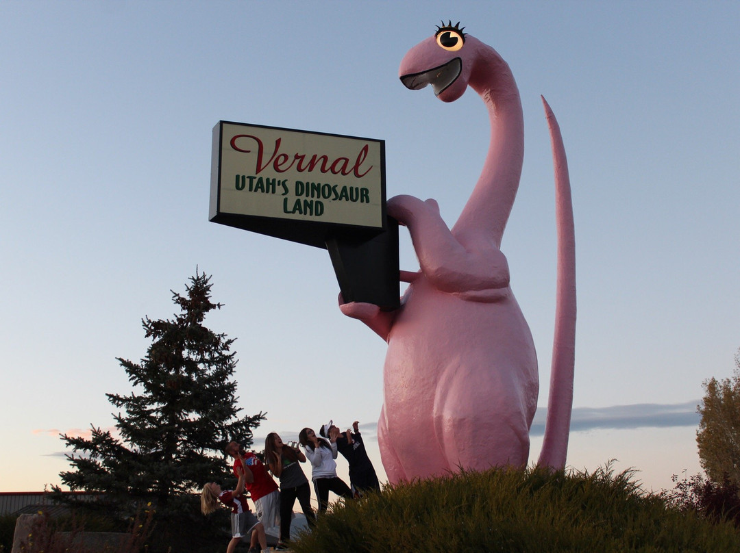 Pink Brontosaurus-Vernal必去景点