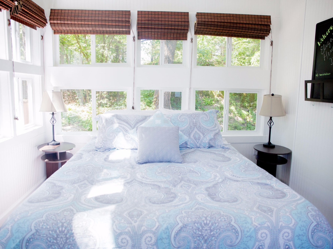 The Cottage | Treehouses & Cabins主图