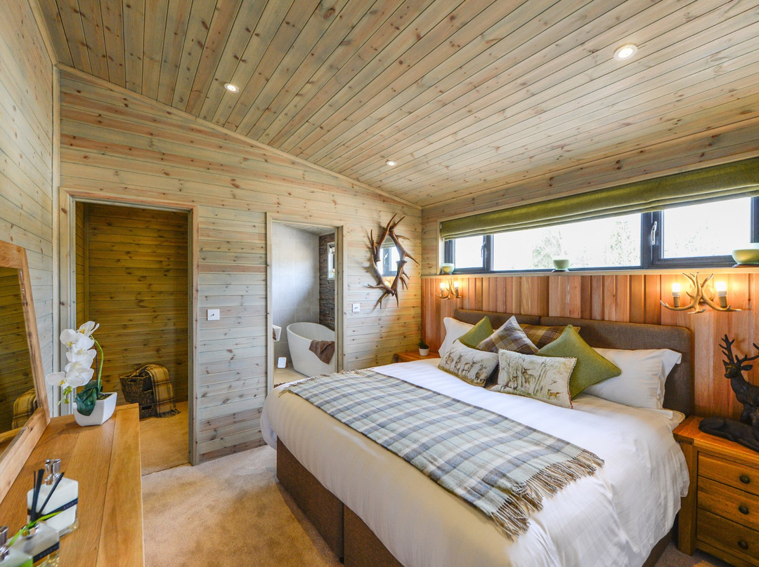 Ashlea Pools Lodges