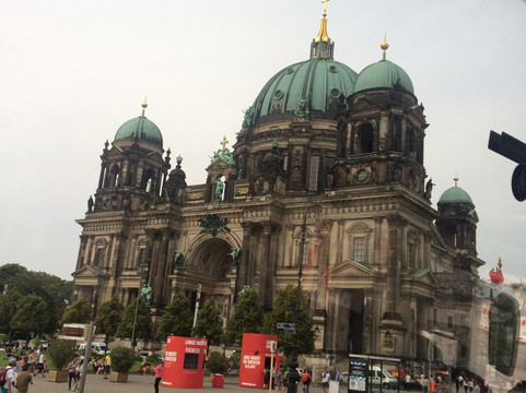 Sightseeing Point Tours-柏林必去景点