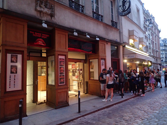 佳龙得电影院-巴黎必去景点