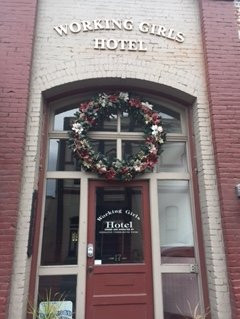 Working Girls Hotel主图
