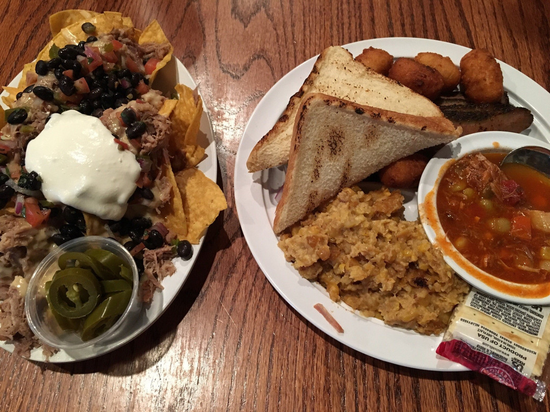 Cedar Grove餐馆和美食-Hillsborough BBQ Company