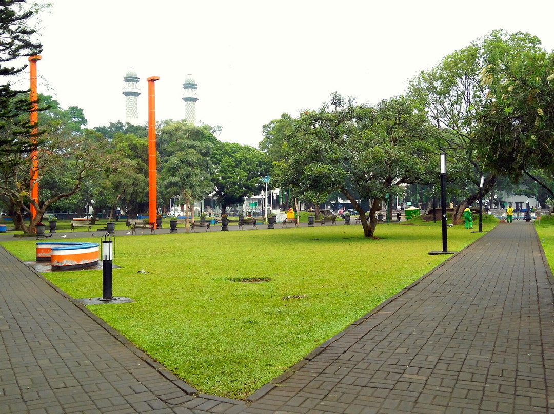 Alun Alun Merdeka-玛琅必去景点