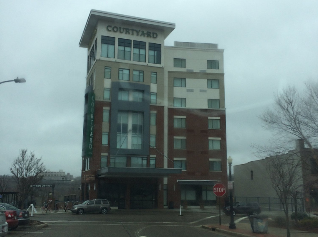阿克伦酒店住宿-Courtyard by Marriott Akron Downtown