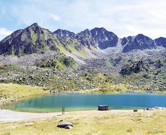 Estany de les Abelletes景点图片