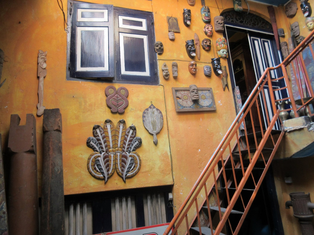 Waruna Antiques景点图片