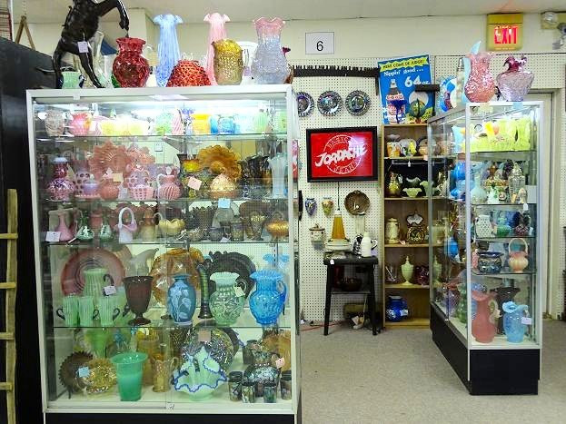 Blue Ridge Antique Center-Rocky Mount必去景点