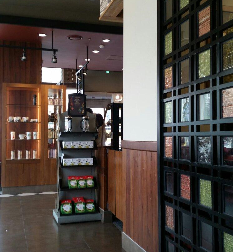 华城市餐馆和美食-Starbucks Dongtan Square