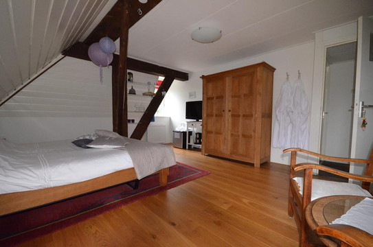 Hallum酒店住宿-Bloemenhoeve Bed And Breakfast