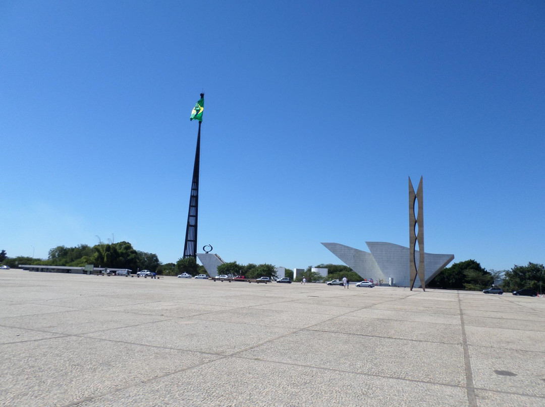 Mastro e Pavilhão Nacional-巴西利亚必去景点