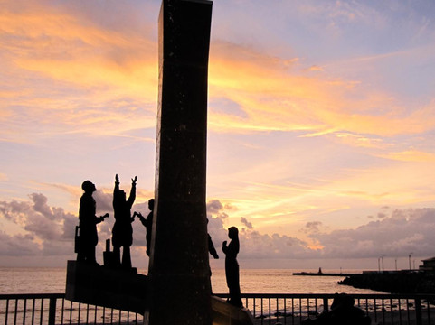 Suihaizo Monument-神津岛村必去景点