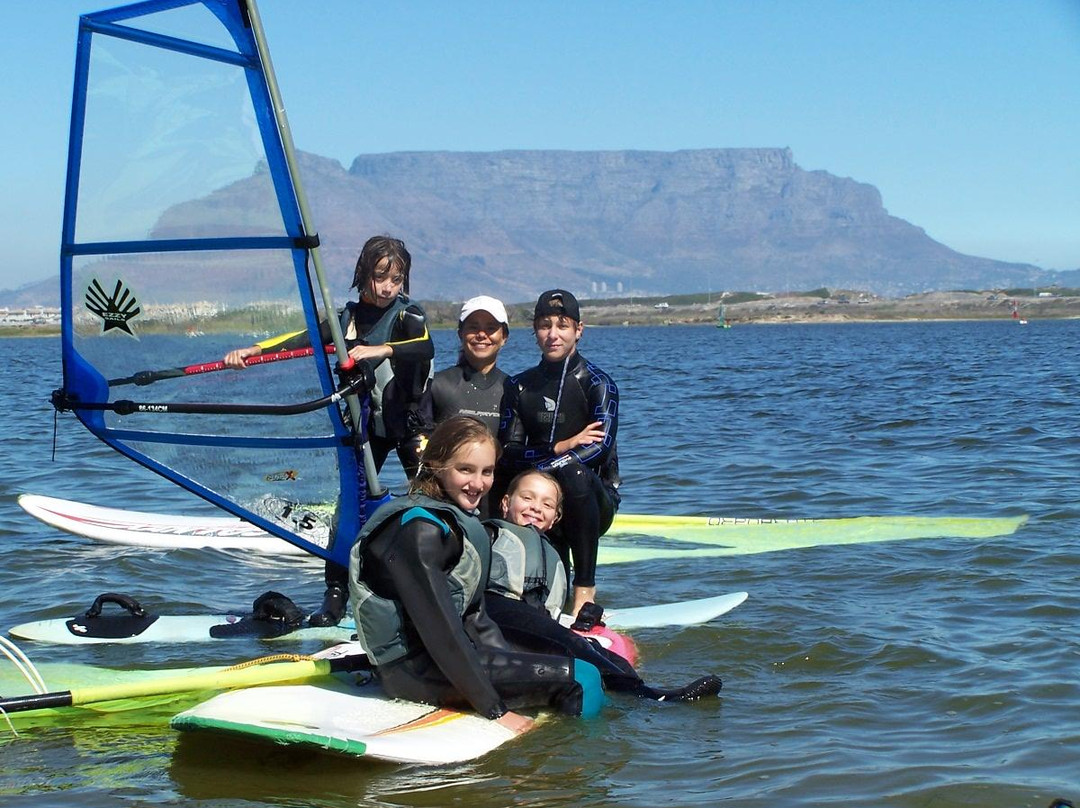 Learn 2 Windsurf - Windsurfing in Cape Town-Table View必去景点