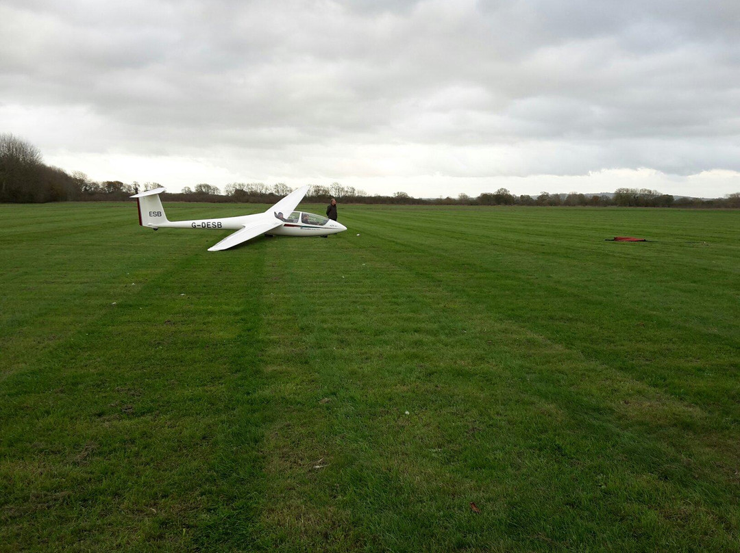 Windrushers Gliding Club景点图片