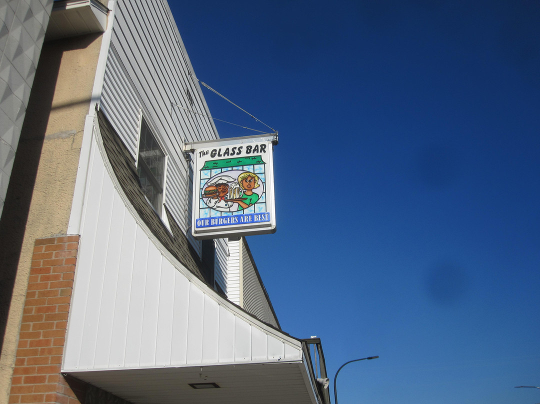 Cushing餐馆和美食-The Glass Bar