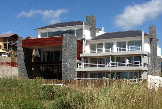 Ocean View Apart Hotel and Suites主图