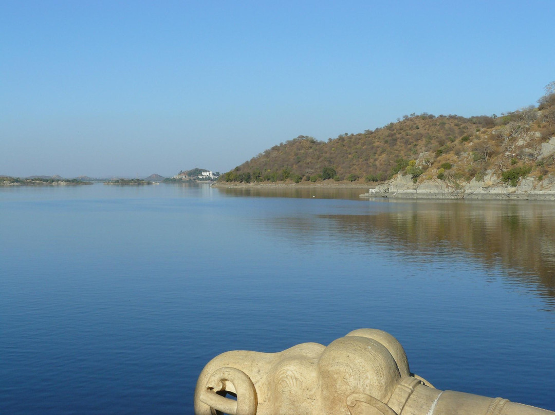 Jaisamand Lake景点图片