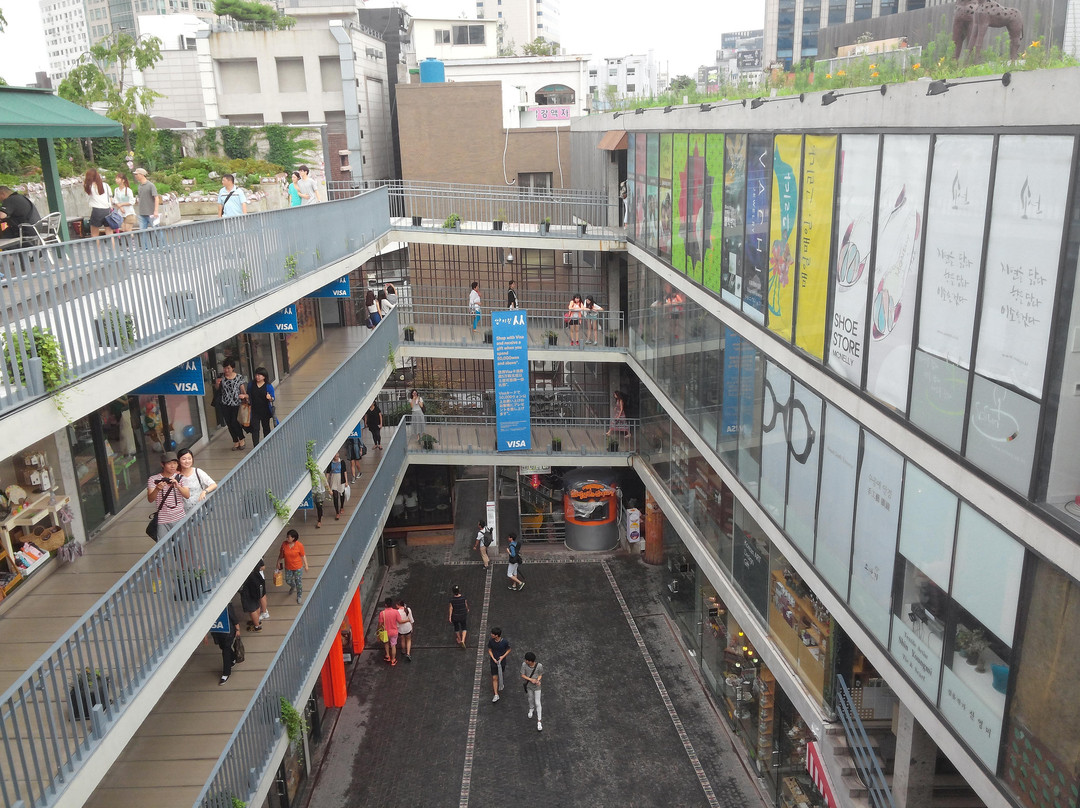 人人街商场-首尔必去景点