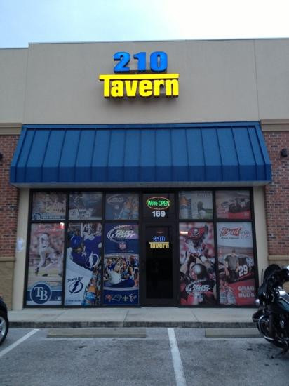 210 Tavern-萨拉索塔必去景点