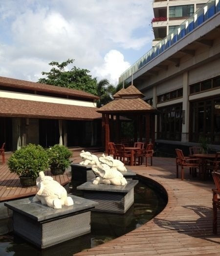 鸿洲埃德瑞度假酒店主图