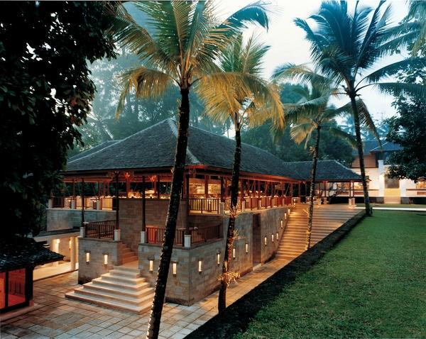 Carangsari餐馆和美食-Glow Restaurant