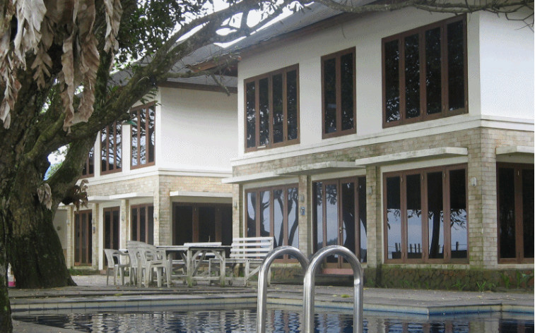 Krakatau Surf Carita