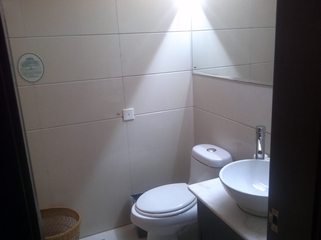 格林豪泰上海延安中路快捷酒店主图