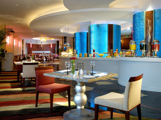 浦东福朋喜来登由由酒店主图