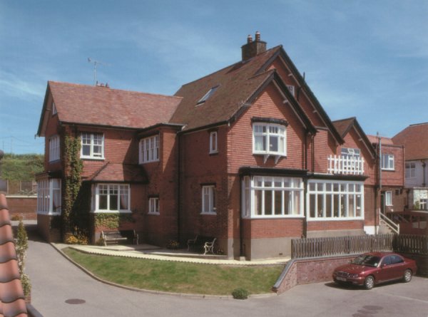 Camberley Guest House-官方