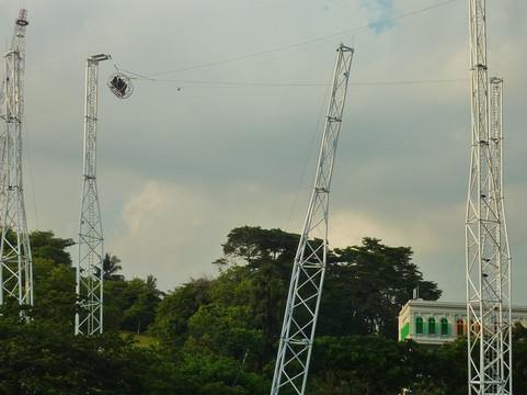 G-Max弹射绑紧跳体验-新加坡必去景点