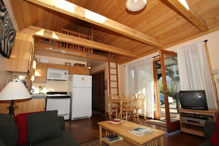 约塞米蒂山顶小屋酒店